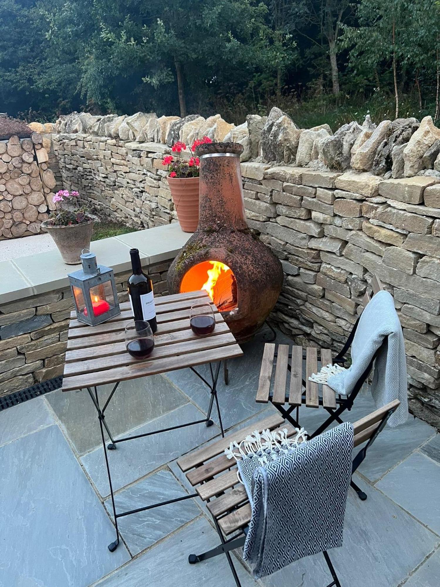 Willa Idyllic Secluded Hideaway With Countryside Views On The Edge Of The Cotswolds Hailey Zewnętrze zdjęcie