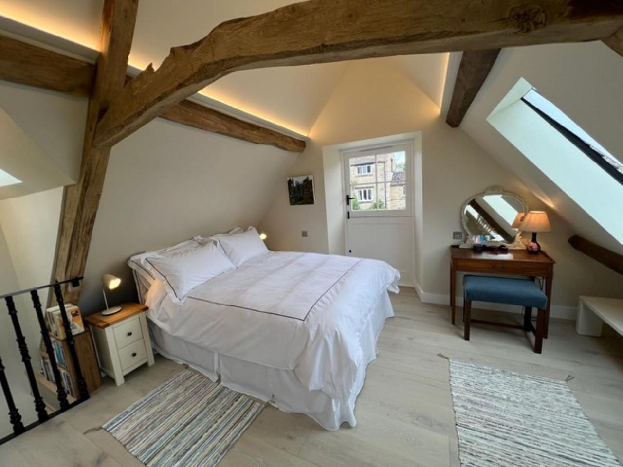 Willa Idyllic Secluded Hideaway With Countryside Views On The Edge Of The Cotswolds Hailey Zewnętrze zdjęcie