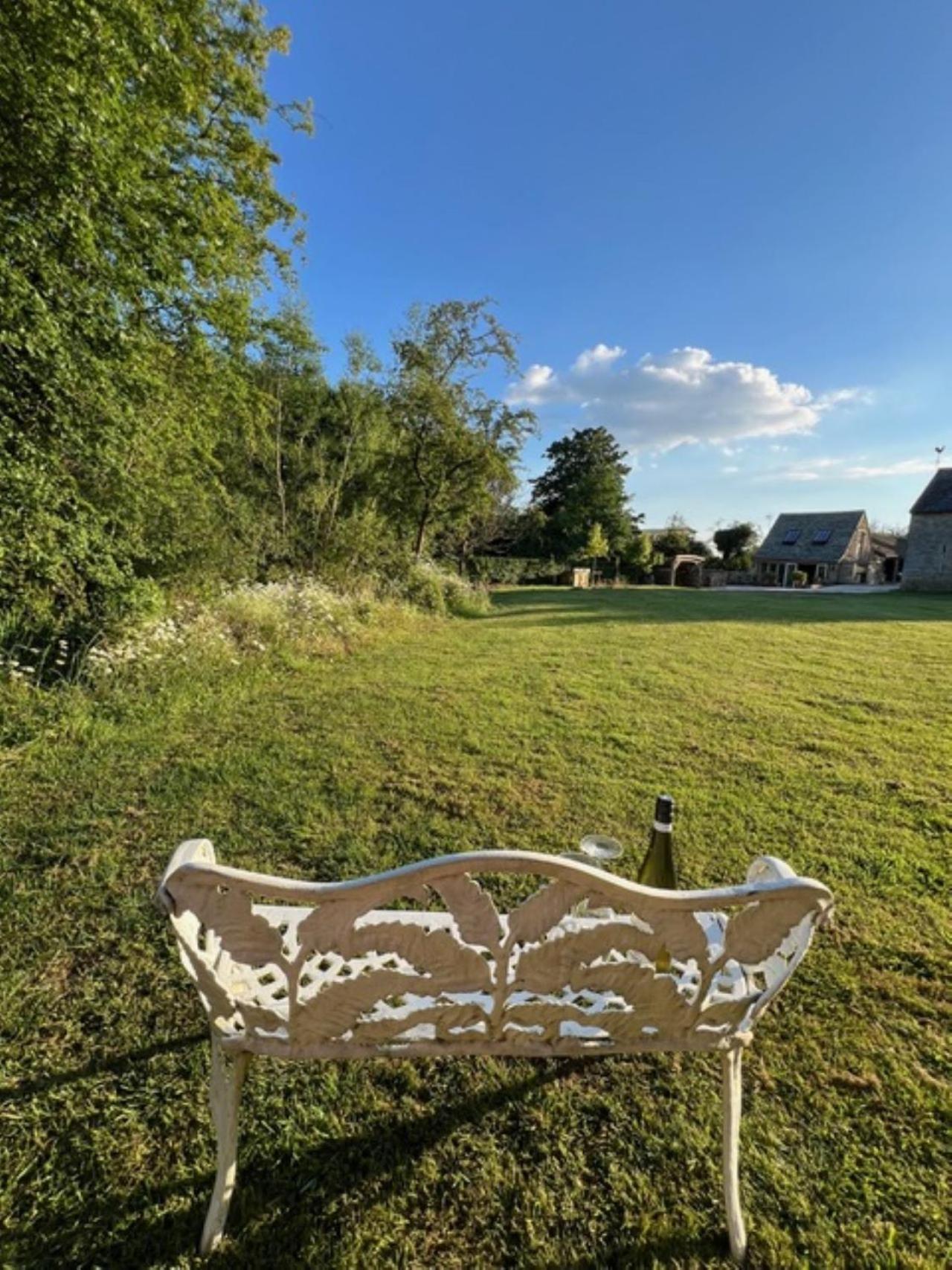 Willa Idyllic Secluded Hideaway With Countryside Views On The Edge Of The Cotswolds Hailey Zewnętrze zdjęcie